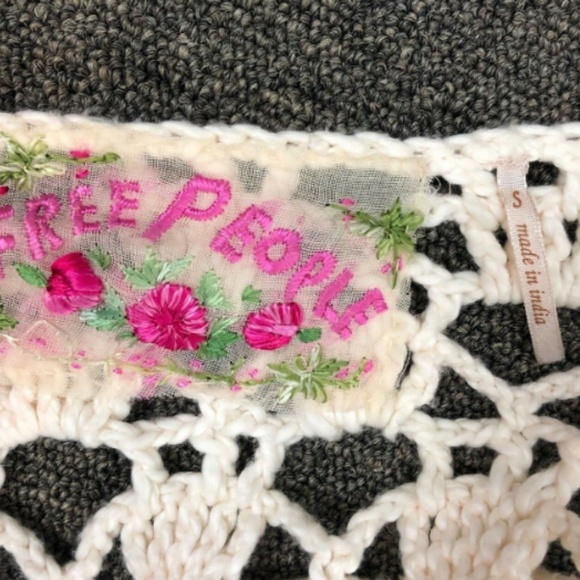 Free People Shrug Crop Crochet Cardigan Ivory - Picture 4 of 4